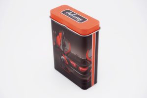 Cigaretta Doboz Fém Cool Design - Sport Autó - Piros-Fekete