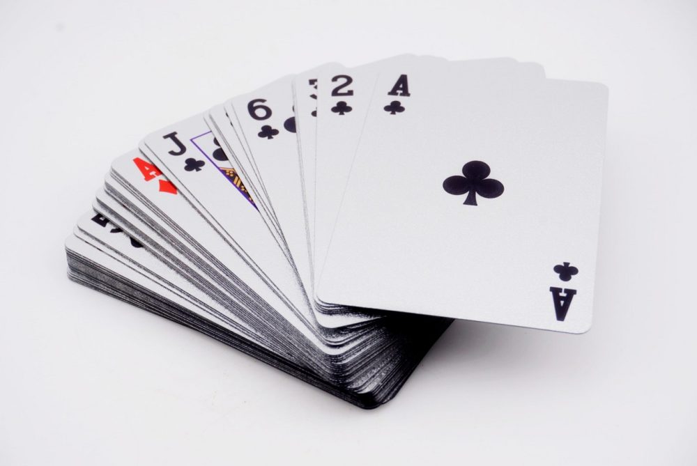 Póker Kártya Vízálló 100 Dollár – Ezüst színben